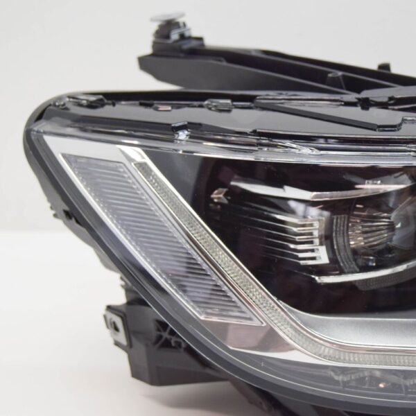 3G1941114A - VW PASSAT B8 3G Front Right Headlight RHD 3G1941114A NEW GENUINE