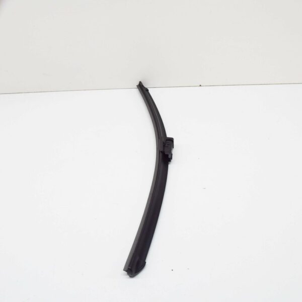 3G1998002 - NEW VOLKSWAGEN PASSAT B8 FRONT AERO WIPER BLADE SET LHD 3G1998002