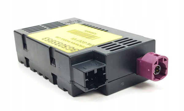 3G5035953 - NEW VW ARTEON USB DISTRIBUTOR / INTEGRATED VOLTAGE CONVERTER 3G5035953 ORIGINAL
