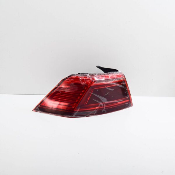 3G5945207F - Volkswagen Passat B8 LED Tail Light Rear Left Outer 3G5945207F NEW