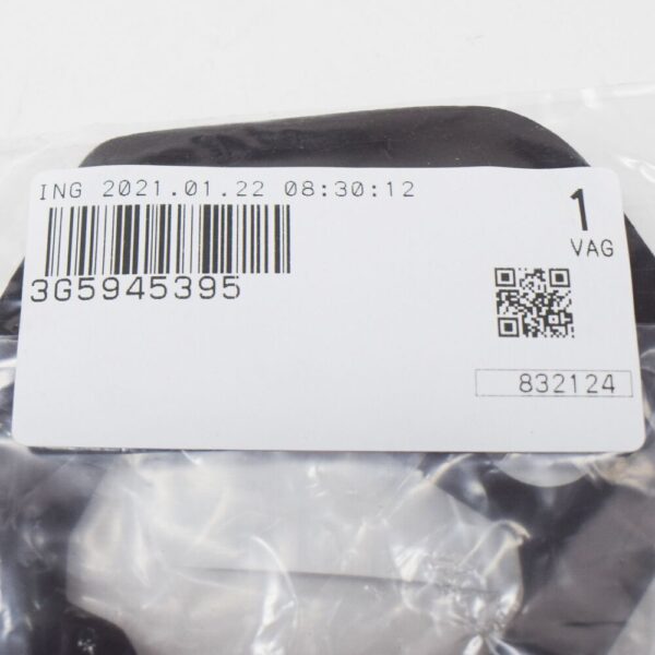 3G5945395 - Volkswagen PASSAT B8 Rear Inner Tail Light Seal 3G5945395 NEW GENUINE