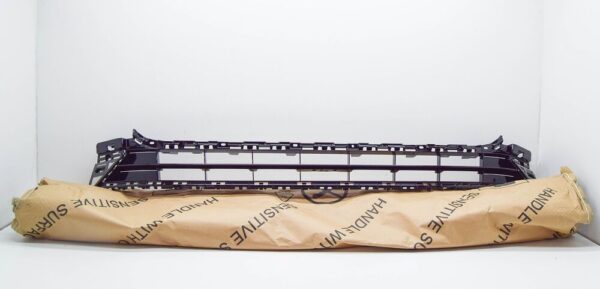3G8853677A041 - NEW VW ARTEON 3H FRONT LOWER CENTER BUMPER GRILLE 3G8853677A041 ORIGINAL