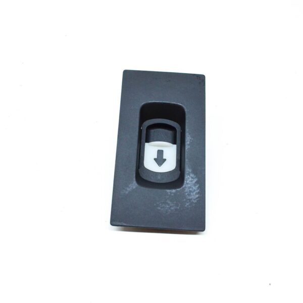 3G8880701 - VW ARTEON 3H7 TAILGATE INTERIOR RELEASE HANDLE SWITCH 3G8880701 GENUINE