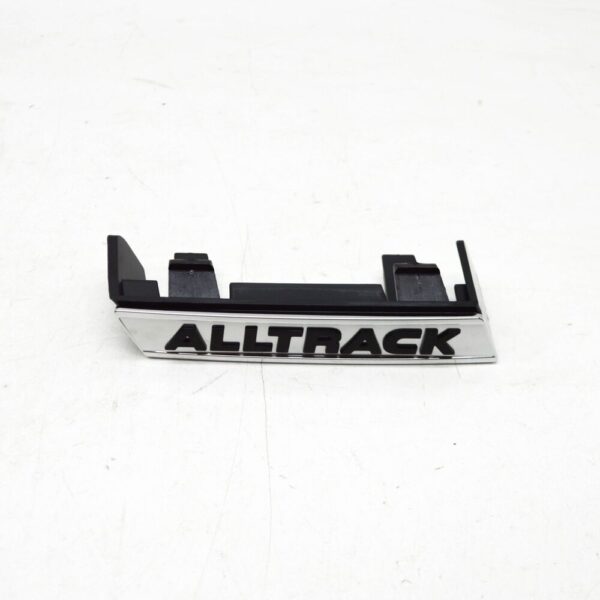 3G9853948LFG - NEW VW PASSAT B8 FRONT GRILLE EMBLEM BADG 3G9853948LFG ORIGINAL