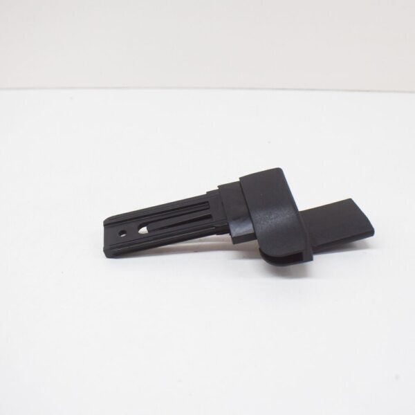 3G9867900 - VW PASSAT Variant B8 Luggage Cover Blind Right Hook 3G9867900 NEW GENUINE