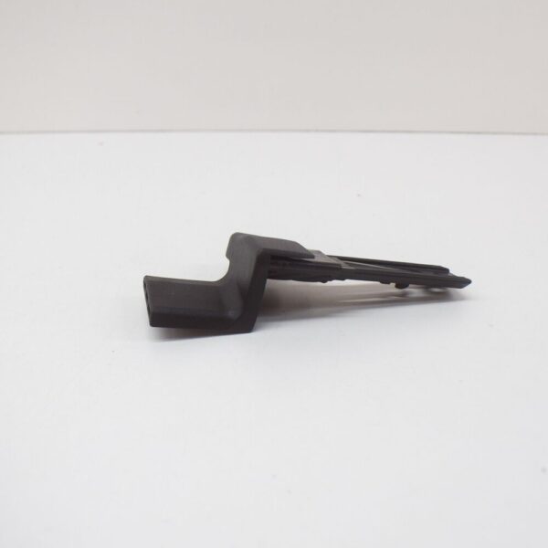 3G9867900 - VW PASSAT Variant B8 Luggage Cover Blind Right Hook 3G9867900 NEW GENUINE