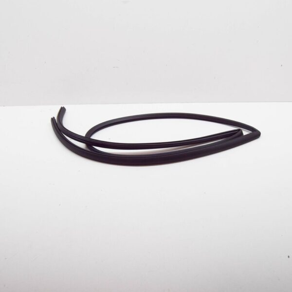 3G9877297 - VW TIGUAN AD Rear Sunroof Glass Lower Seal 3G9877297 NEW