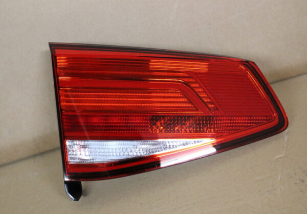 3G9945093E - NEW VW PASSAT B8 3G REAR LEFT SIDE TAILGATE TAILLIGHT 3G9945093E