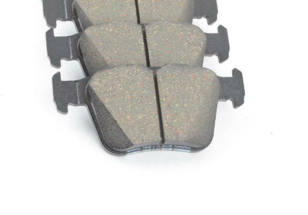 3Q0698451D - NEW VW TIGUAN 5N MK2 REAR WHEEL BRAKE PAD SET 3Q0698451D OEM