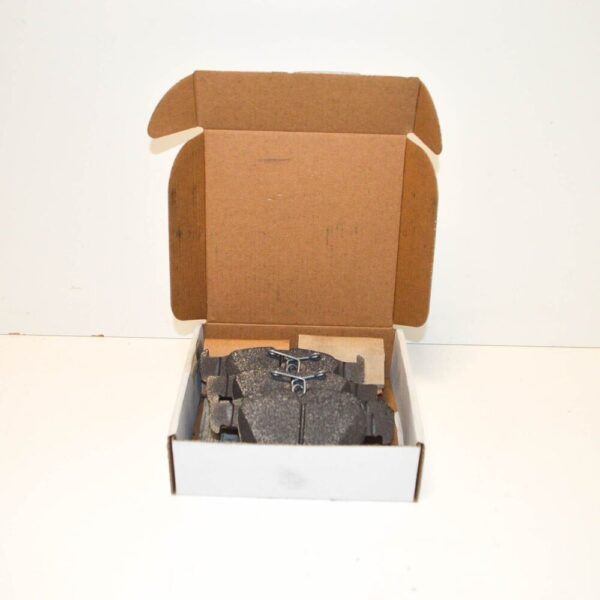 3Q0698451F - Volkswagen Golf MK7 rear brake pads 3Q0698451F NEW REAL