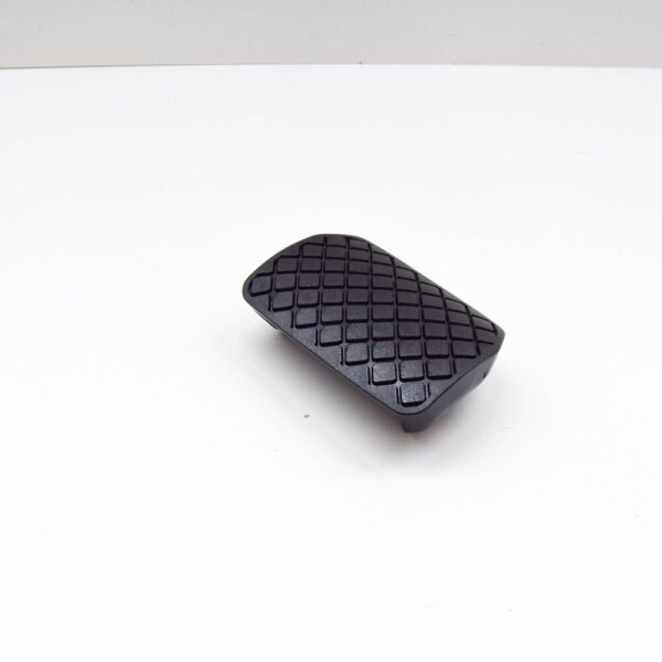 4D172317301C - VW TRANSPORTER VI T6 foot brake pedal cap RHD 4D172317301C NEW ORIGINAL