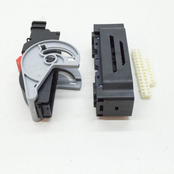 4M0998046 - NEW VW TIGUAN AD MK2 LOCKING MECHANISM FLAT HOUSING CONTACT 4M0998046 ORIGINAL