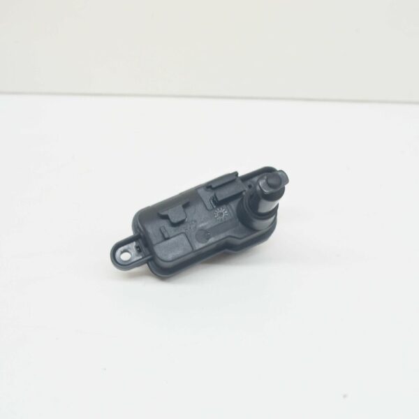 510810773 - NEW VW PASSAT B8 FUEL FILLER FLAP THROTTLE CONTROL ELEMENT 510810773