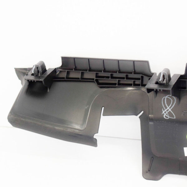 561121283A - NEW VOLKSWAGEN PASSAT B8 RADIATOR RIGHT SIDE AIR DUCT 561121283A 2016 ORIGINAL