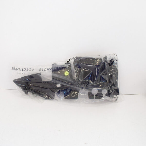 561121284A - NEW VOLKSWAGEN PASSAT B8 RADIATOR RIGHT SIDE AIR GUIDE 561121284A 2016 ORIGINAL