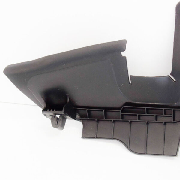 561121284A - NEW VOLKSWAGEN PASSAT B8 RADIATOR RIGHT SIDE AIR GUIDE 561121284A 2016 ORIGINAL