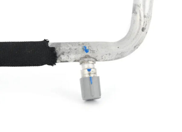 561816743C - NEW VOLKSWAGEN PASSAT B8 AIR CONDITIONING REFRIGERANT HOSE 561816743C ORIGINAL