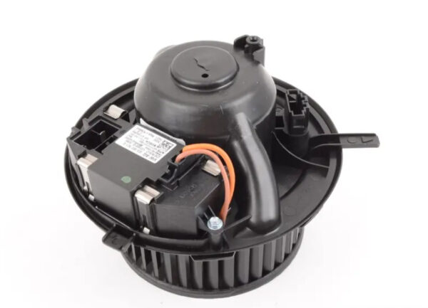561820015E - NEW VOLKSWAGEN BEETLE A5 HEATER BLOWER FAN MOTOR 561820015E ORIGINAL