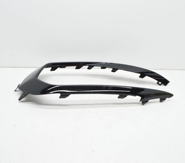 561853212B041 - NEW VOLKSWAGEN PASSAT ALLTRACK B8 FRONT BUMPER RIGHT TRIM 561853212B041 ORIGINAL
