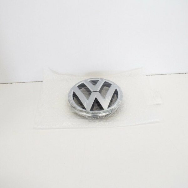 561853600 - NEW FOLKSCAR TIGUAN 5N FRONT PLATE BADGE 561853600ULM ORIGINAL