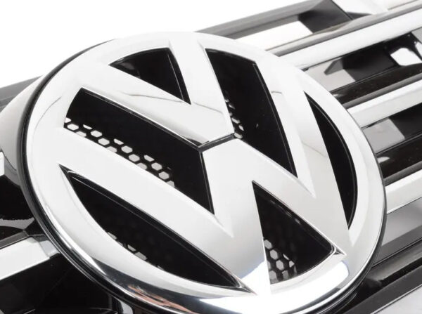 561853651BOQE - New VOLKSWAGEN PASSAT B7 Front Radiator Grille 561853651BOQE