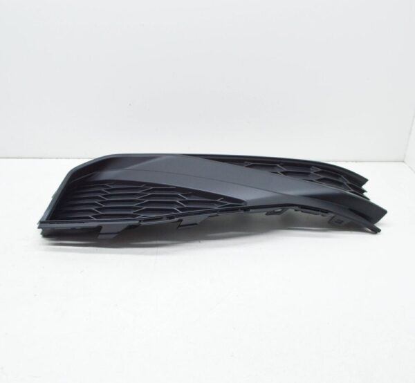 561853665AC9B9 - NEW VOLKSWAGEN PASSAT B8 FRONT LEFT BUMPER GRILLE 561853665AC9B9