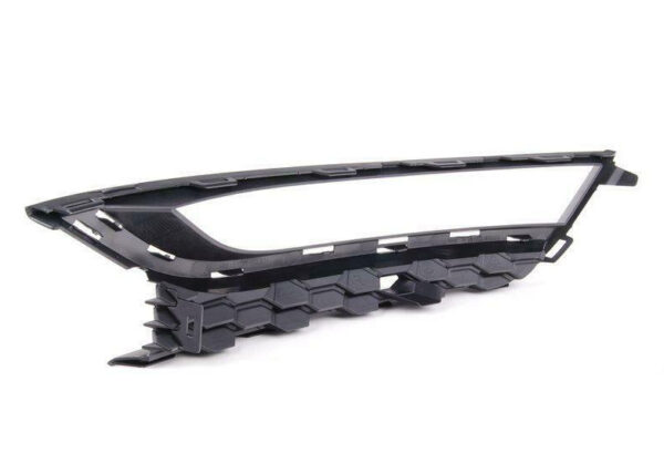 561853666A9B9 - NEW VOLKSWAGEN PASSAT B8 FRONT BUMPER RIGHT FOG LAMP COVER 561853666A9B9