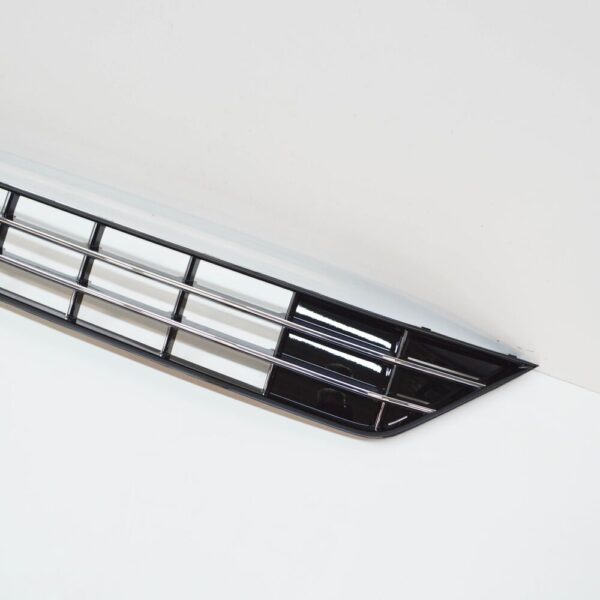 561853671FFOD - NEW VW PASSAT B8 FRONT BUMPER LOWER AIR GUIDE GRILLE 561853671FFOD ORIGINAL