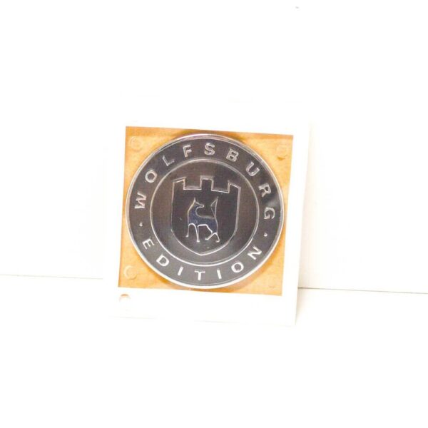 561853688DYMS - Volkswagen CC Wolfsburg badge emblem rear lid 561853688DYMS new