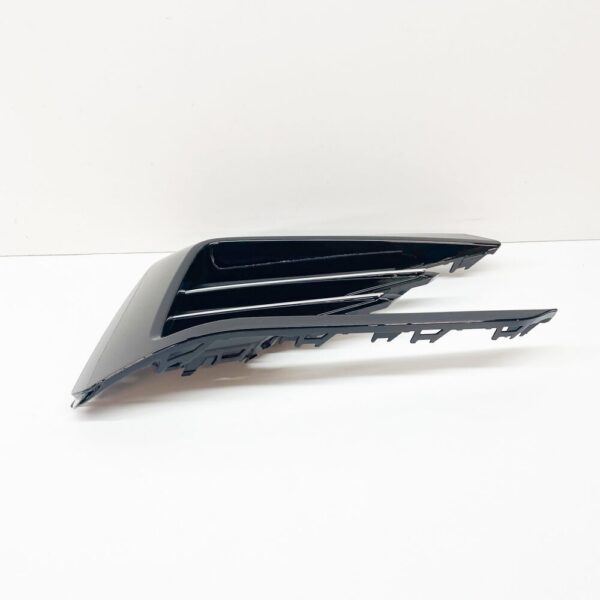 561854662JFOD - NEW VOLKSWAGEN PASSAT B8 FRONT BUMPER RIGHT OUTER GRILLE 561854662JFOD