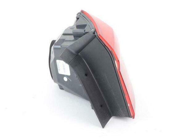 561945096P - NEW VOLKSWAGEN PASSAT B8 REAR RIGHT TAILLIGHT 561945096P ORIGINAL