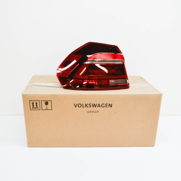 561945207C - NEW VOLKSWAGEN PASSAT B8 LED USA OUTER TAIL LIGHT - LEFT 561945207C ORIGINAL