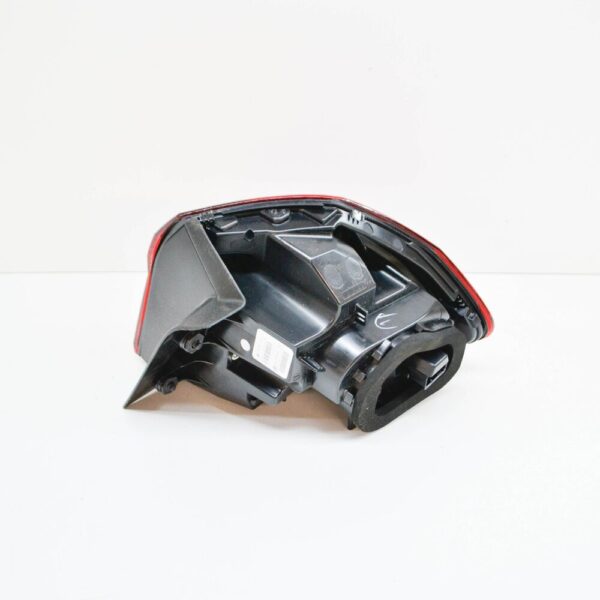 561945207C - NEW VOLKSWAGEN PASSAT B8 LED USA OUTER TAIL LIGHT - LEFT 561945207C ORIGINAL