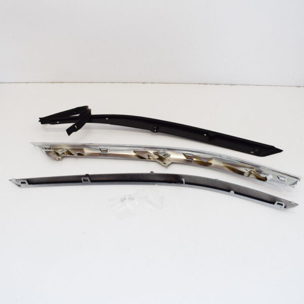561998119 - NEW VW PASSAT B8 LEFT SIDE OF HEADLIGHT-561998119 TRIM ORIGINAL