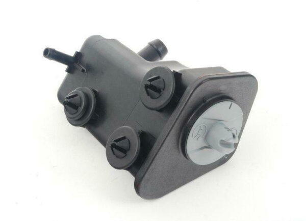 5C0422371 - NEW VOLKSWAGEN JETTA A6 POWER STEERING RESERVOIR TANK 5C0422371 ORIGINAL