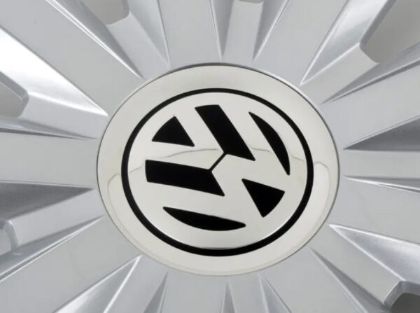 5C0601147QLV - NEW VOLKSWAGEN JETTA A6 MK6 15" WHEEL HUB CAP COVER 5C0601147QLV ORIGINAL