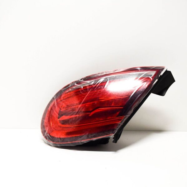 5C3945208D - Volkswagen Beetle Convertible A5 taillight right 5C3945208D new