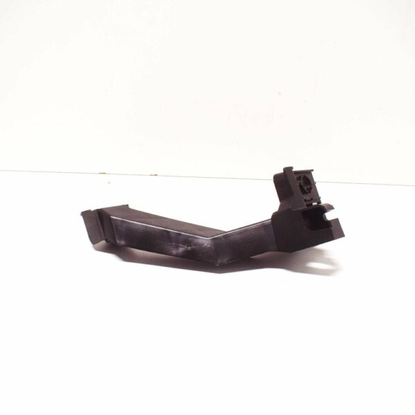 5C5807131 - NEW VOLKSWAGEN BEETLE A5 REAR BUMPER LEFT BRACKET 5C5807131