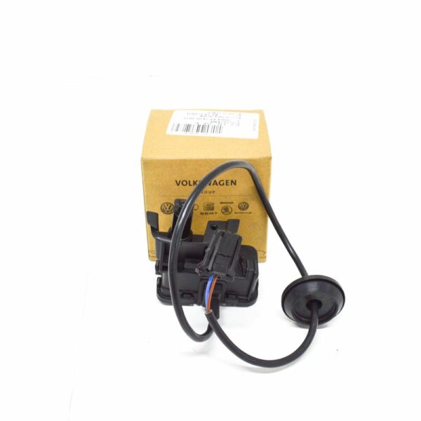 5C5810773B - OEM VW BEETLE A5 SERVO ELEMENT FOR CENTRAL LOCKING TANK FLAP 5C5810773B GENUINE