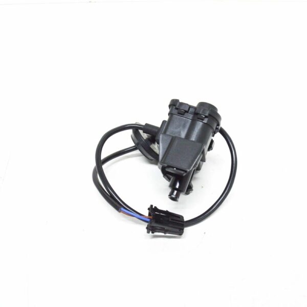5C5810773B - OEM VW BEETLE A5 SERVO ELEMENT FOR CENTRAL LOCKING TANK FLAP 5C5810773B GENUINE
