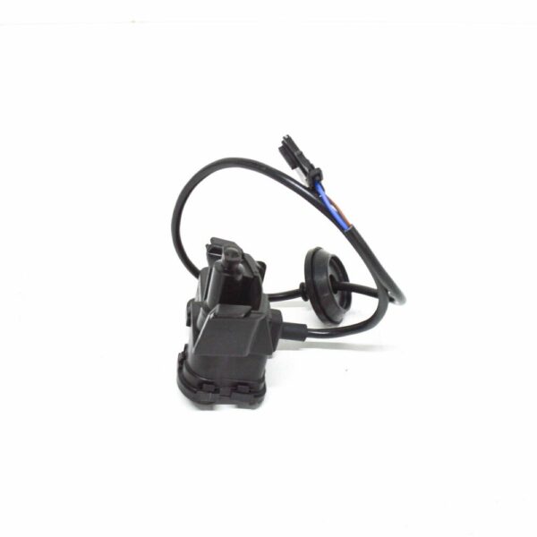 5C5810773B - OEM VW BEETLE A5 SERVO ELEMENT FOR CENTRAL LOCKING TANK FLAP 5C5810773B GENUINE