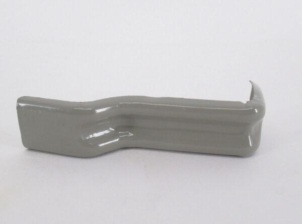 5C5813745 - NEW VOLKSWAGEN BEETLE CABRIO 5C REAR BODY PANEL LOWER RETAINER 5C5813745