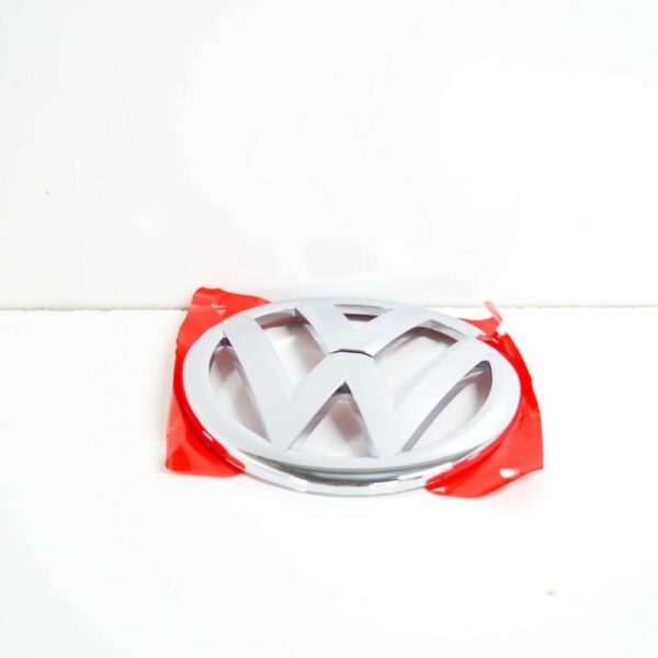5C5853600A - NEW VOLKSWAGEN BEETLE A5 BONNET EMBLEM BADGE 5C5853600A