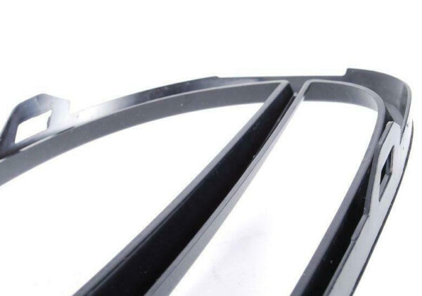 5C5853665D9B9 - NEW VOLKSWAGEN BEETLE A5 FRONT BUMPER LEFT VENT GRILLE 5C5853665D9B9