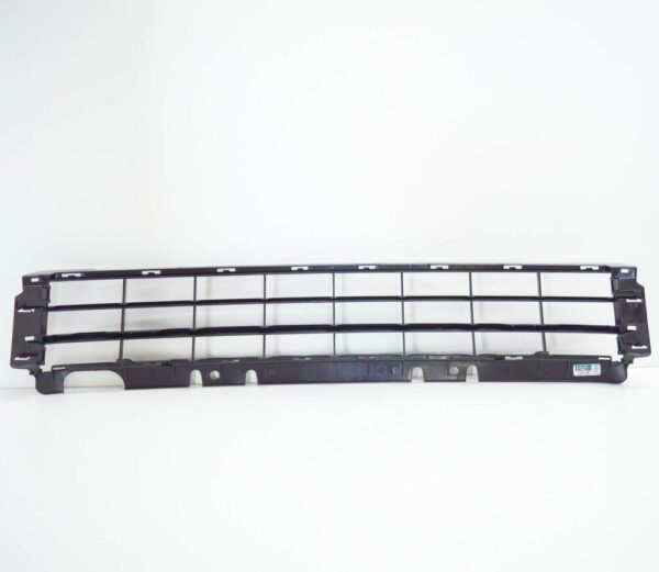 5C5853677G9B9 - NEW VOLKSWAGEN BEETLE A5 FRONT BUMPER LOWER CENTER GRILL 5C5853677G9B9 ORIGINAL