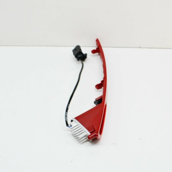 5C5945702C - New Genuine VW Beetle 12-16 Rear Bumper Right Side LED Reflector LHD 5C5945702C