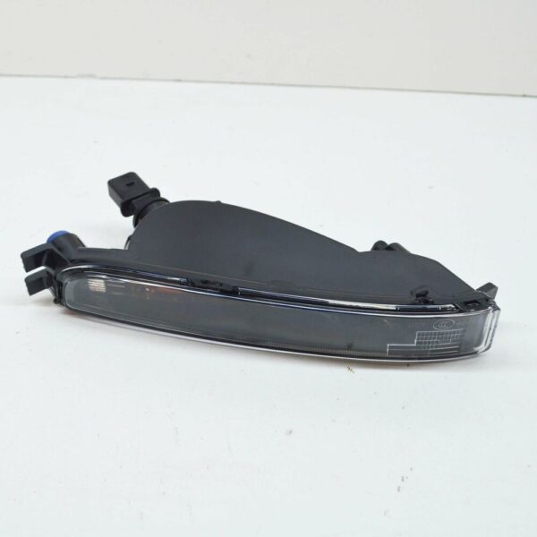 5C5953042D - OEM VOLKSWAGEN BEETLE A5 FRONT RIGHT TURN SIGNAL LIGHT 5C5953042D GENUINE
