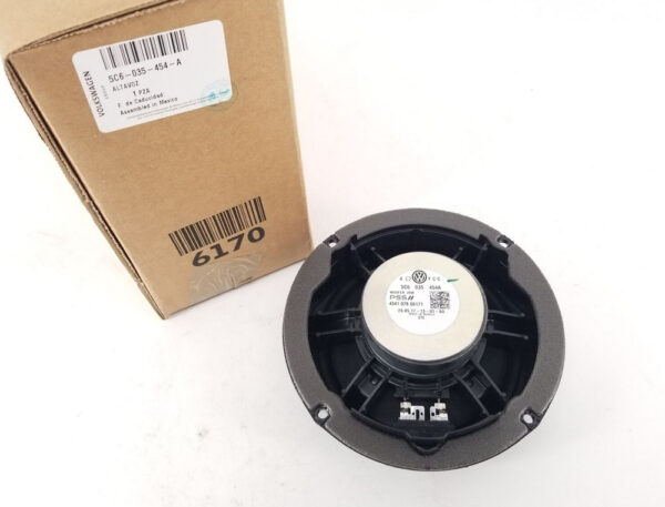 5C6035454A - NEW VOLKSWAGEN JETTA A6 FRONT DOOR BASS LOUDSPEAKER 5C6035454A ORIGINAL