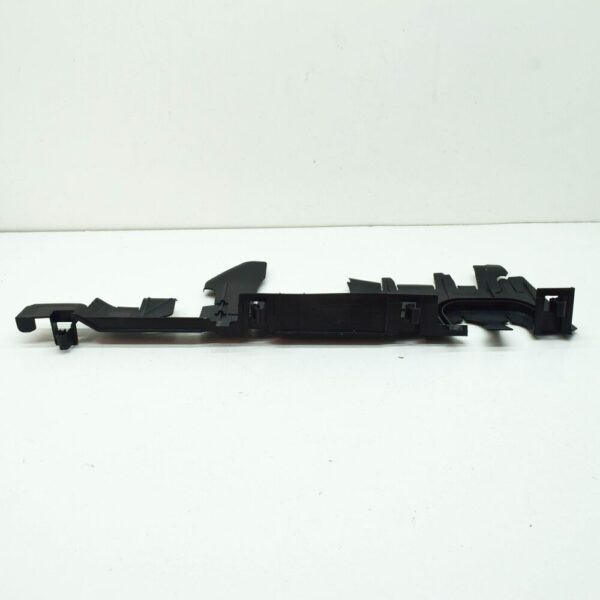 5C6121284G - NEW VOLKSWAGEN JETTA MK6 A6 RIGHT RADIATOR AIR GUIDE 5C6121284G ORIGINAL