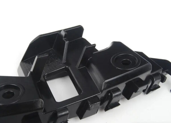 5C6807184 - NEW VOLKSWAGEN JETTA A6 FRONT BUMPER RIGHT GUIDE PROFILE 5C6807184 ORIGINAL